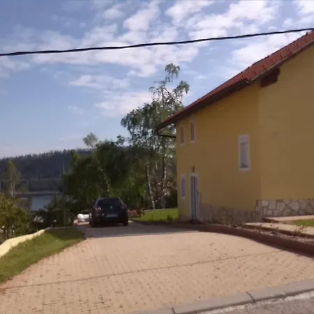 Julija 2 Fuzine